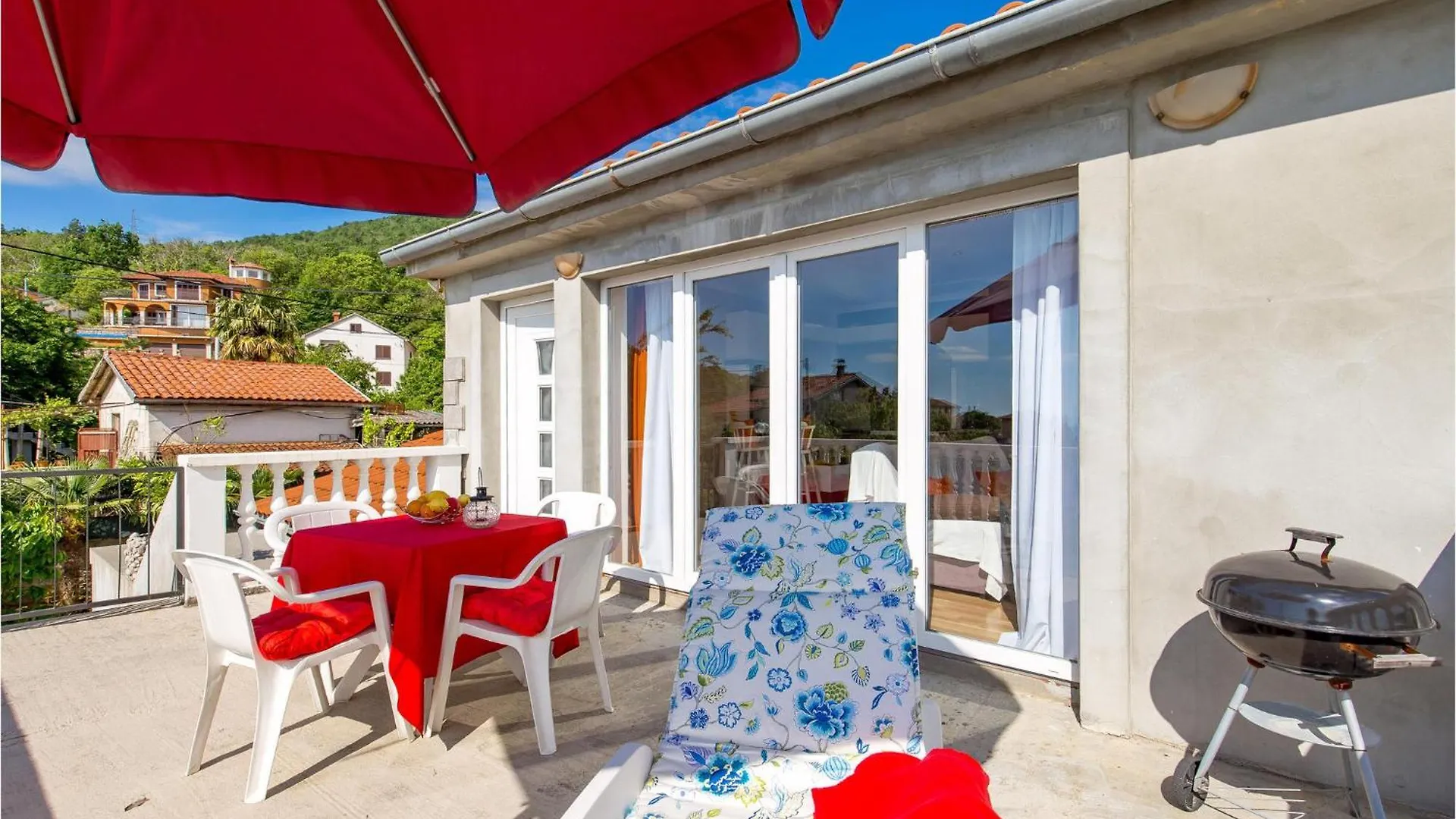 Nice Apartment In Lovran With House Sea View